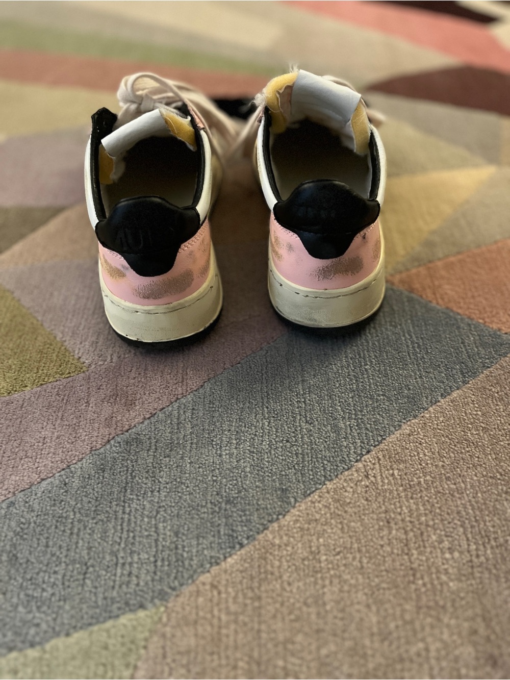 Autry Medalist Low Super Vintage Sneaker - Picture 6 of 11